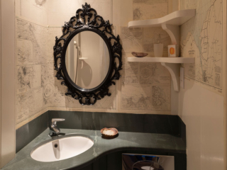 CH---cabin-interior-7254